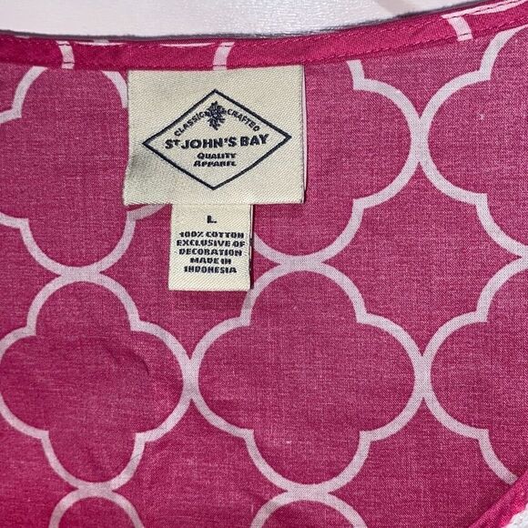 St. John's Bay Women's Quatrefoil Split Neck 3/4 Sleeve Cotton Blouse Large - Picture 4 of 8